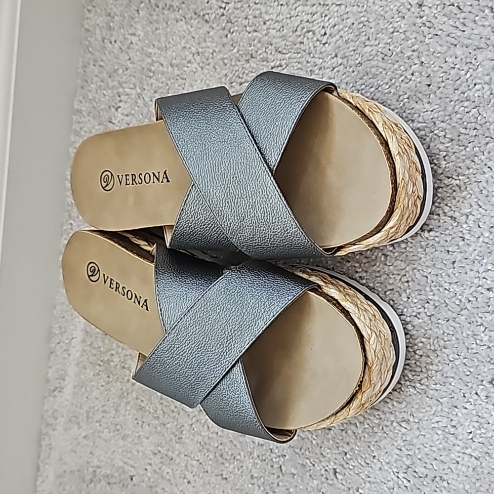 Women's platform sandals